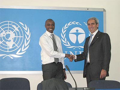 President Chiulli with Theodore Oben, Chief of UNEP's Outreach Unit at the final Press Conference at UNEP headquarter